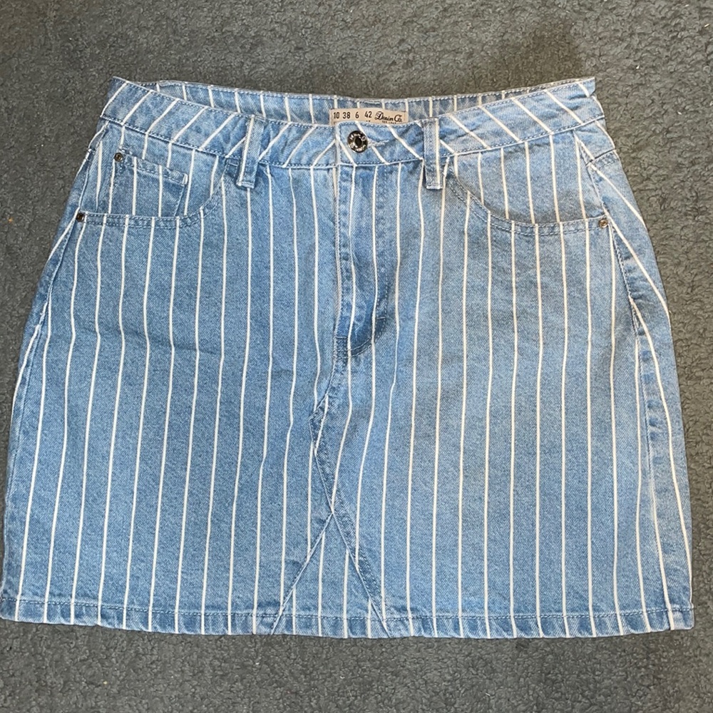Denim skirt